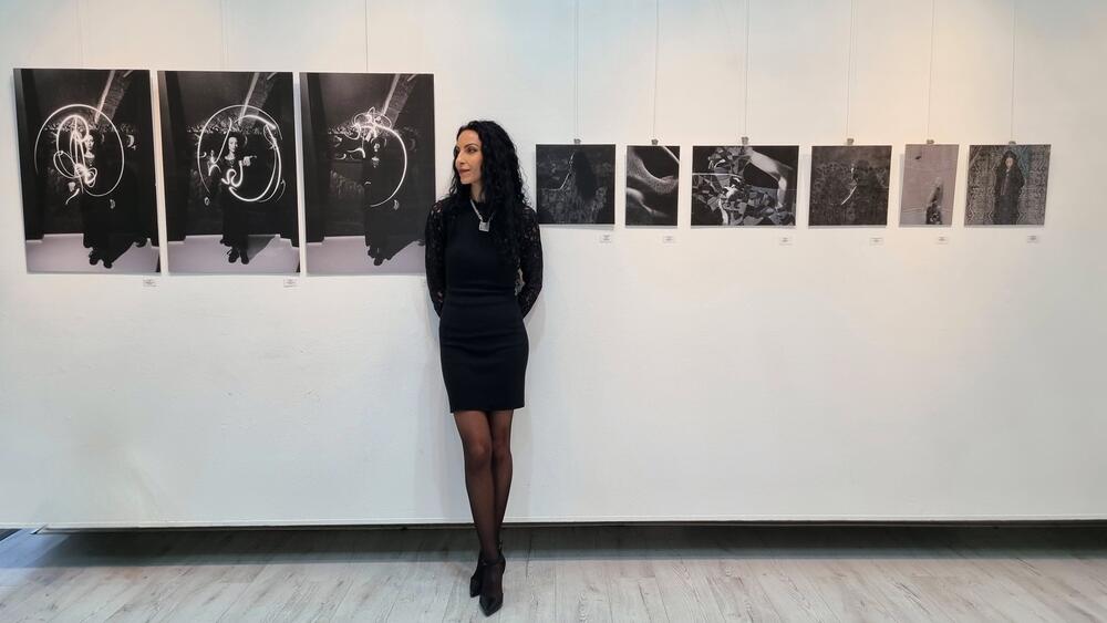 Sa izložbe na Cetinju