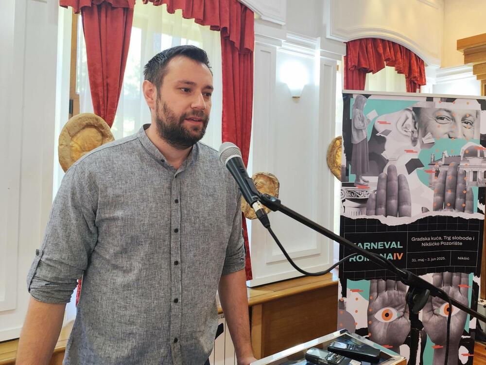 <p>U Nikšiću počeo IV „Karneval romana“ koji se održava pod sloganom „Otvoreni grad“ i traje do 3. juna</p>