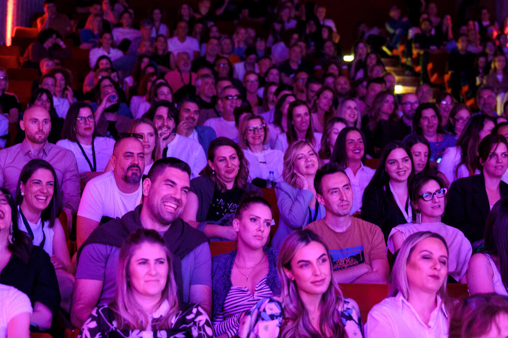 <p>Kotor postao nezaobilazna stanica na mapi regionalnih događaja koji spajaju medije, umjetnost, komunikacije, tehnologiju i kreativne industrije</p>