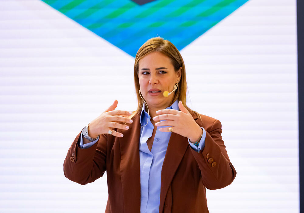 <p>Iz Asocijacije liderki Crne Gore (ALCG) je saopšteno da je u njihovoj organizaciji na Ekonomskom fakultetu u Podgorici održana edukativna radionica "Stil ostavlja utisak", posvećena poslovnom protokolu i stilu kao ključnim elementima savremenog liderstva</p>