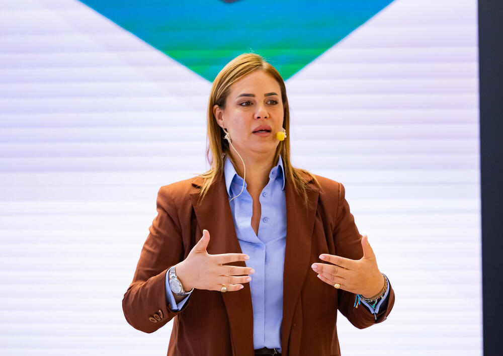 <p>Iz Asocijacije liderki Crne Gore (ALCG) je saopšteno da je u njihovoj organizaciji na Ekonomskom fakultetu u Podgorici održana edukativna radionica "Stil ostavlja utisak", posvećena poslovnom protokolu i stilu kao ključnim elementima savremenog liderstva</p>