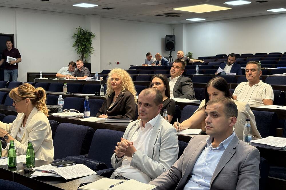 Sa sjednice, Foto: Marija Pešić