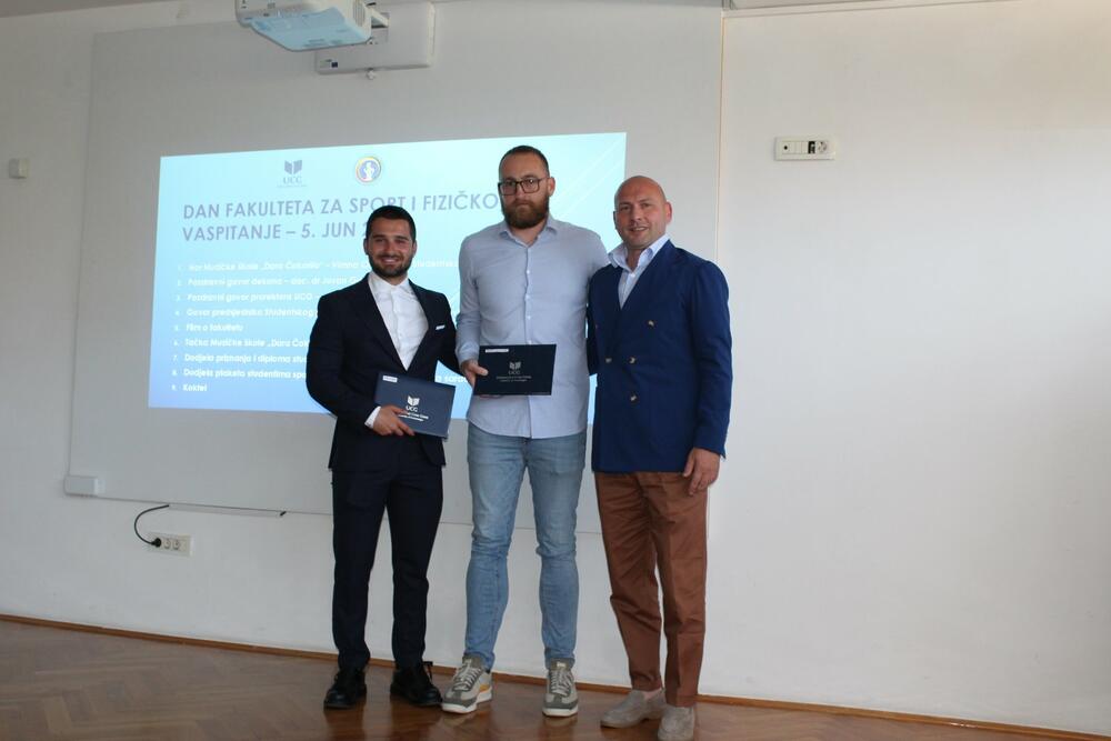 <p>U prethodnoj godini, prema riječima dekana, predano su radili i na domaćem i na međunarodnom polju, aktivno učestvuju u Erasmus programima, potpisani su mnogi međunarodni sporazumi sa partnerskim institucijama, ugostili su brojne stručnjake iz oblasti sporta...</p>