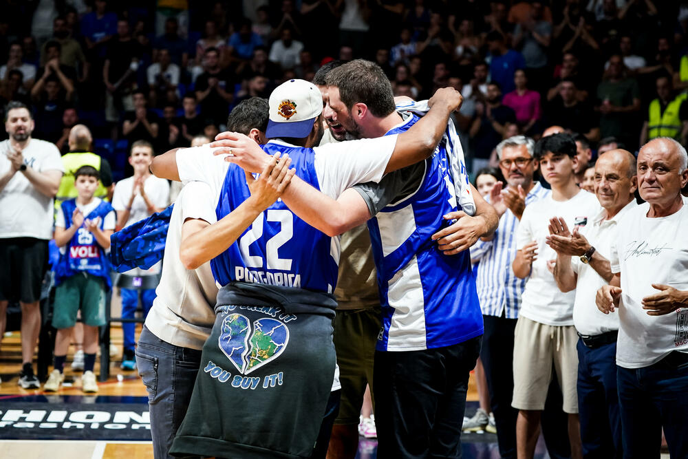 <p>Fenomenalna atmosfera u "M:tel dvorani Morača"</p>