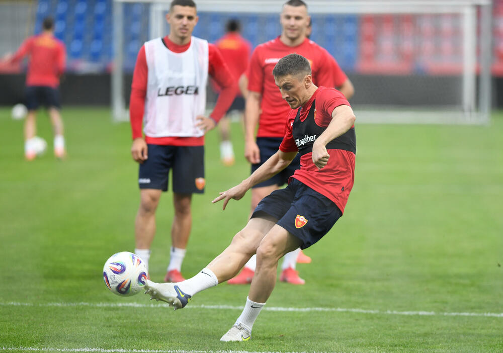 <p>Crna Gora sjutra protiv Češke (20.45) igra važan kvalifikacioni duel</p>