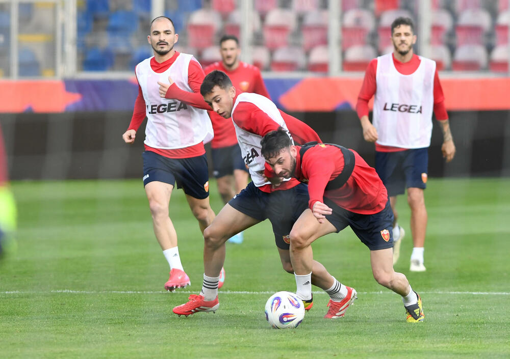 <p>Crna Gora sjutra protiv Češke (20.45) igra važan kvalifikacioni duel</p>