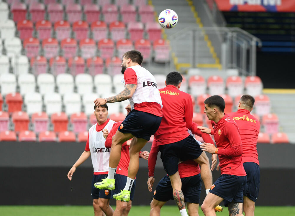 <p>Crna Gora sjutra protiv Češke (20.45) igra važan kvalifikacioni duel</p>