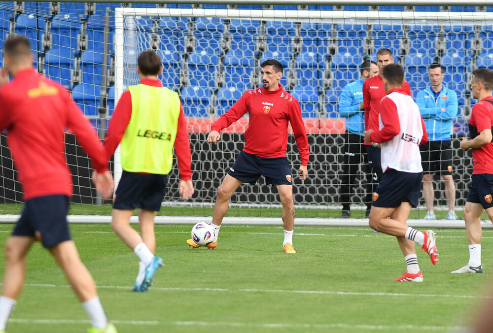 <p>Crna Gora sjutra protiv Češke (20.45) igra važan kvalifikacioni duel</p>