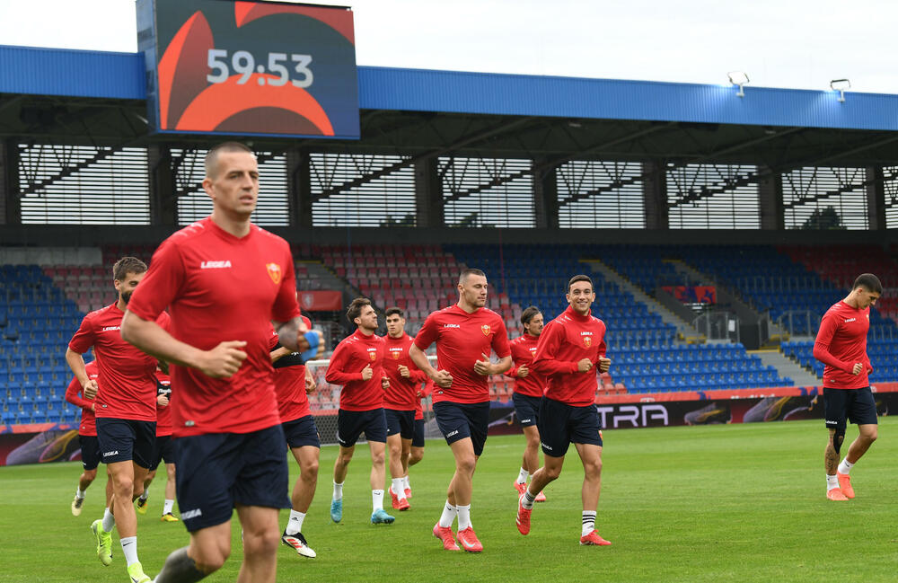 <p>Crna Gora sjutra protiv Češke (20.45) igra važan kvalifikacioni duel</p>