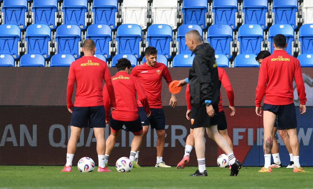 <p>Crna Gora sjutra protiv Češke (20.45) igra važan kvalifikacioni duel</p>