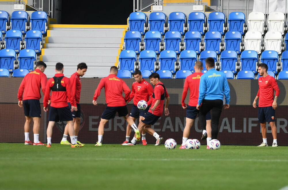 <p>Crna Gora sjutra protiv Češke (20.45) igra važan kvalifikacioni duel</p>
