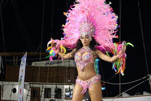 Fešta u Tivtu uz vesele maškare i atraktivnu brazilsku sambu