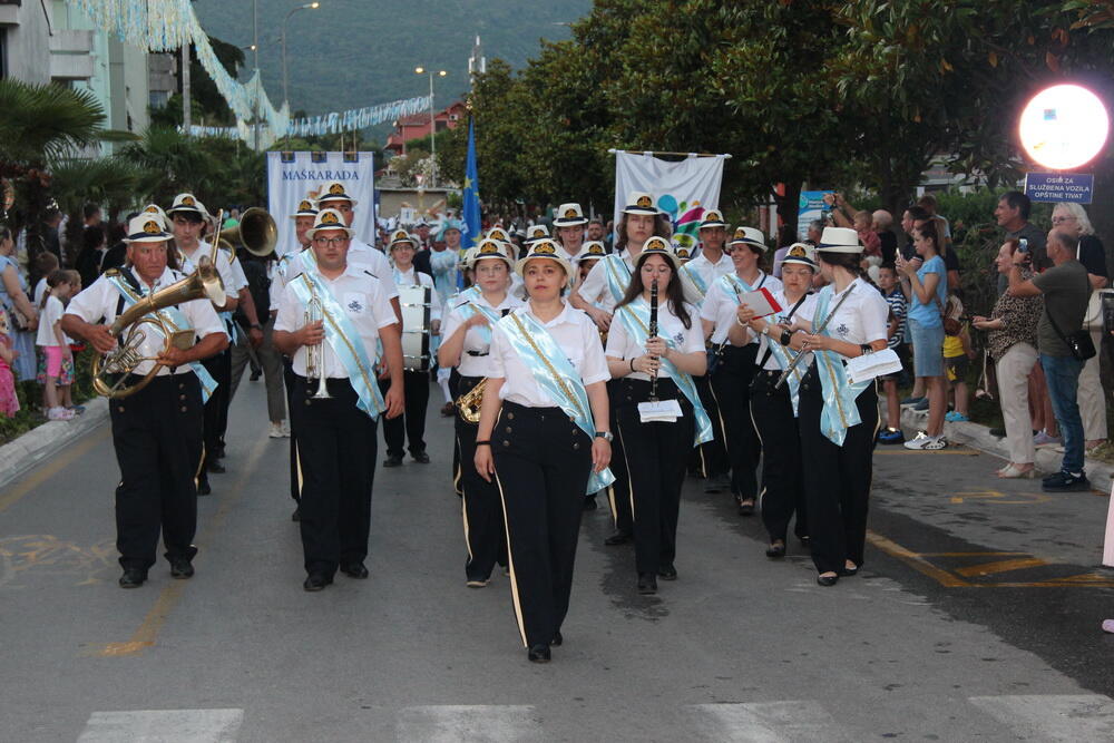<p>Održan veliki međunarodni karneval</p>