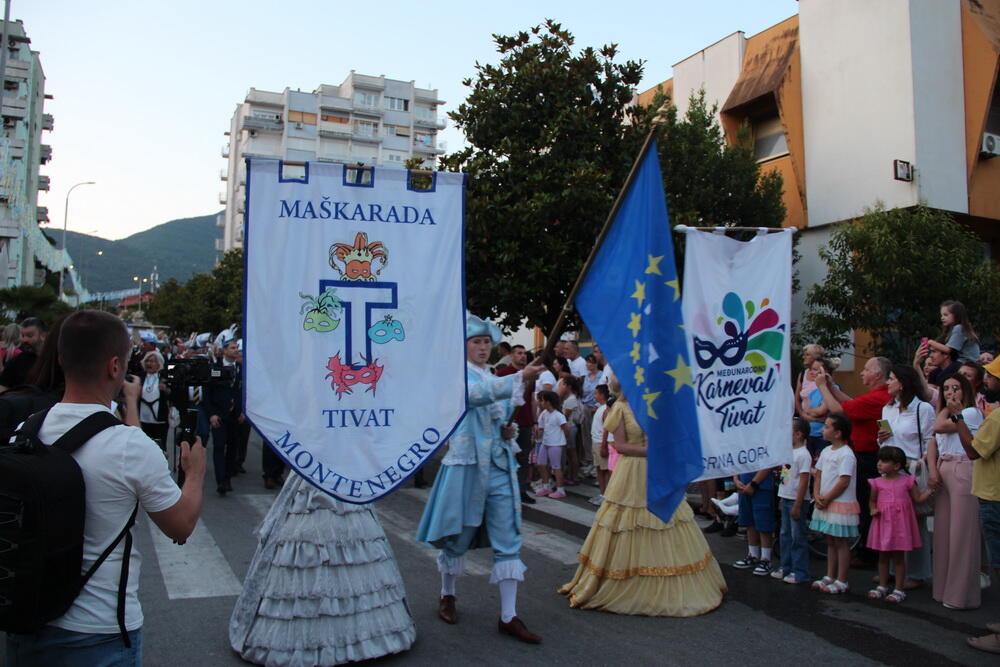 <p>Održan veliki međunarodni karneval</p>