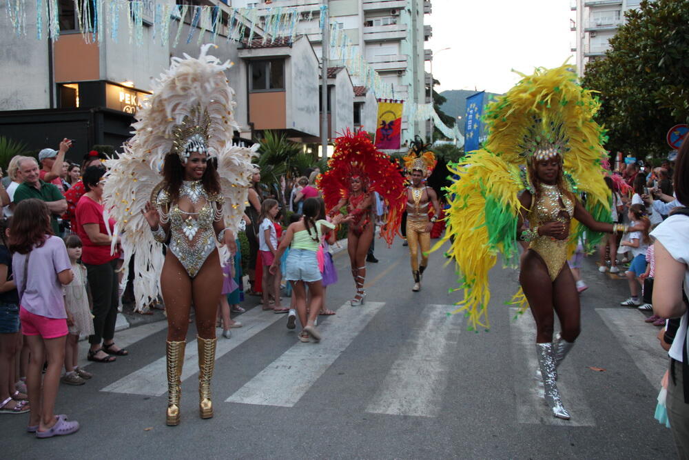 <p>Održan veliki međunarodni karneval</p>