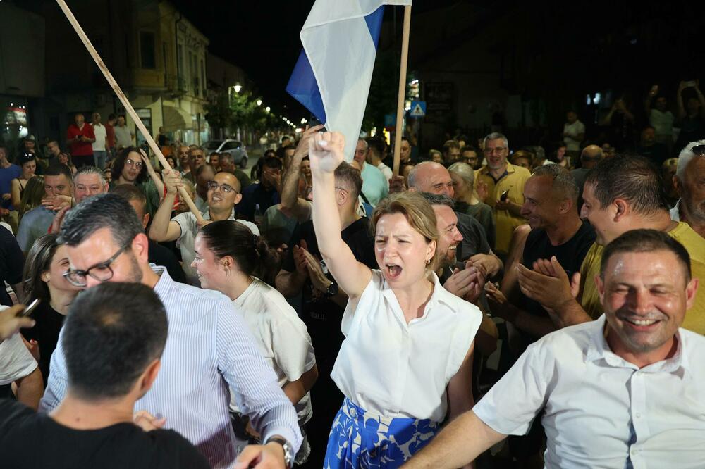 Opozicija u Zaječaru, Foto: Betaphoto/Saša Đorđević