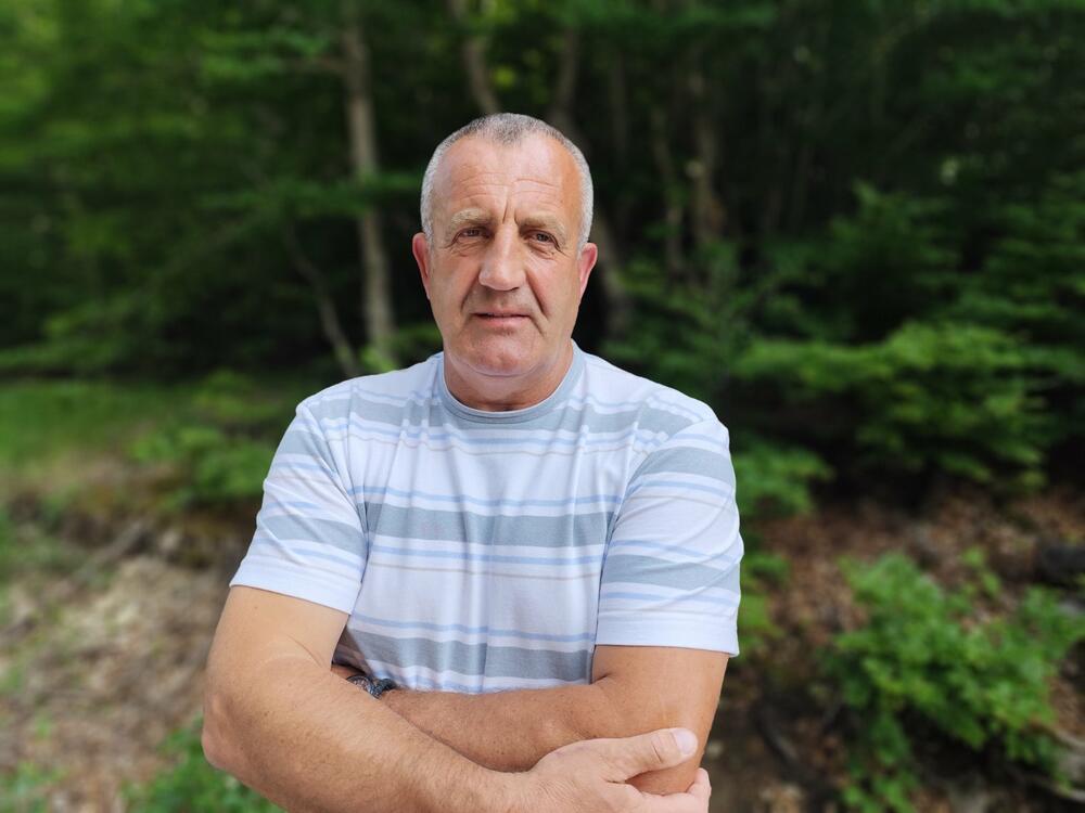 <p>Gačani su najavili da će, poput Pivljana, u Avtovcu blokirati put, ali im policija nije dozvolila, pa su se uputili u Ravno da se sretnu sa Pivljanima</p>