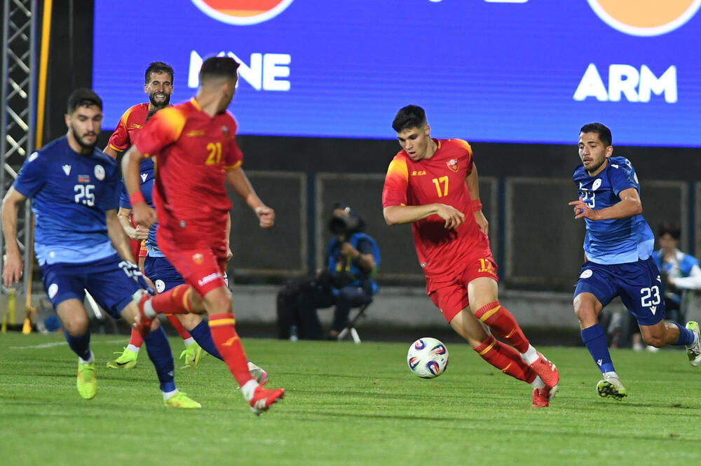 <p>Jun će se pamtiti po debiju iz snova Vasilija Adžića i Andrije Bulatovića, ali i po rekorderu Stevanu Jovetiću</p>