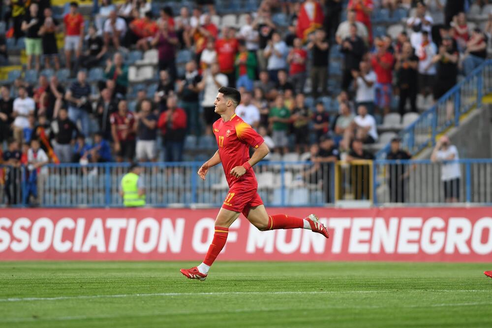 Adžić nakon gola na debiju za Crnu Goru, Foto: FSCG