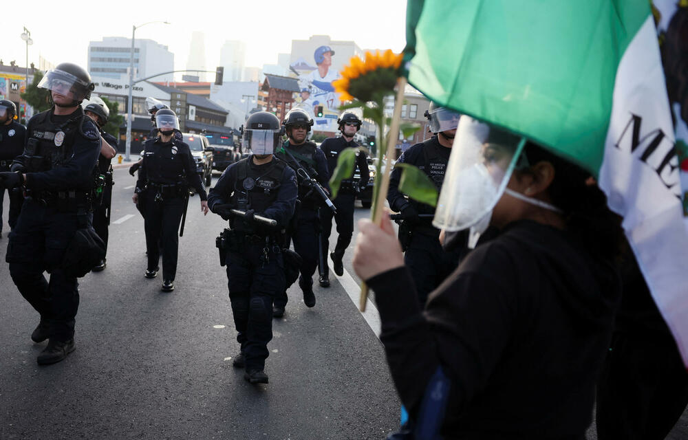<p>Policija je u utorak uhapsila još 197 ljudi - više nego dvostruko više od ukupnog broja hapšenja do sada</p>