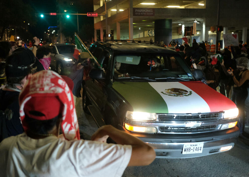 <p>Policija je u utorak uhapsila još 197 ljudi - više nego dvostruko više od ukupnog broja hapšenja do sada</p>