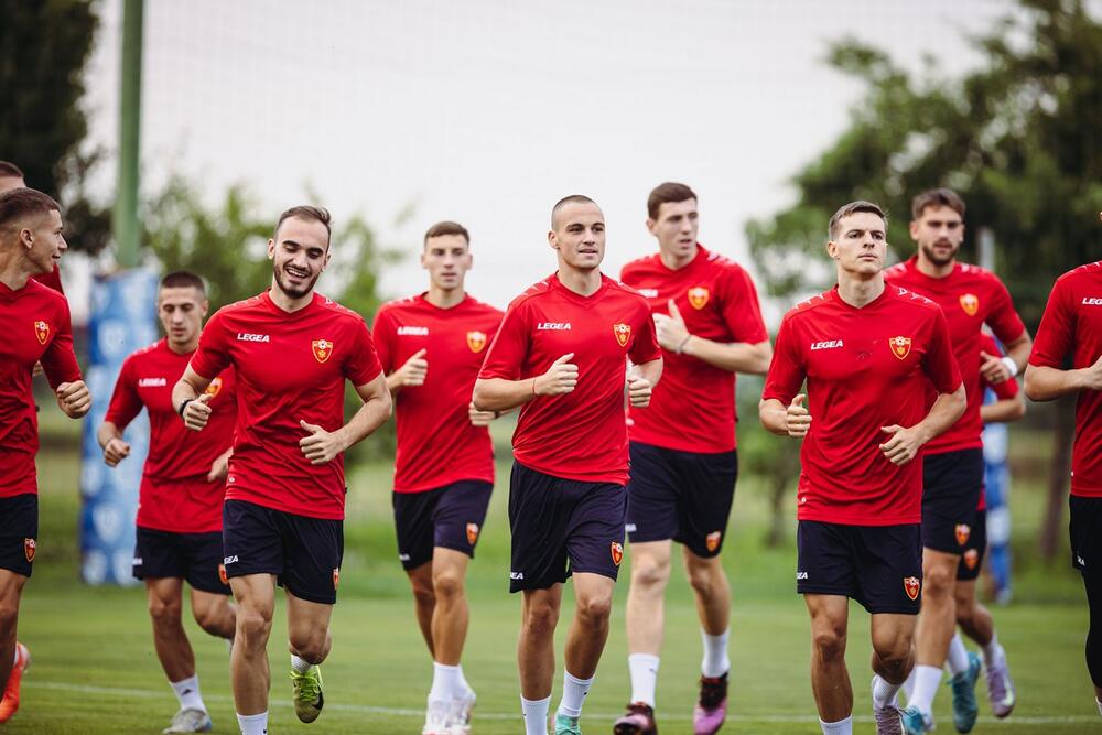 <p>Omladinska fudbalska reprezentacija Crne Gore će od petka učestvovati na Evropskom prvenstvu</p>