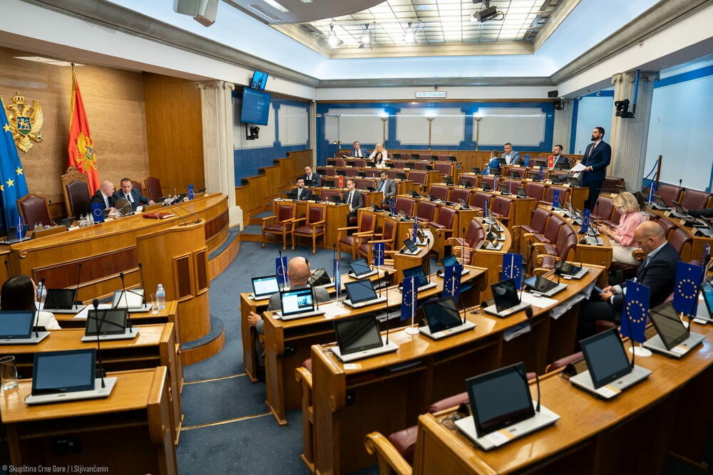 Poslanici danas o izmjenama Zakona o javnim okupljanjima