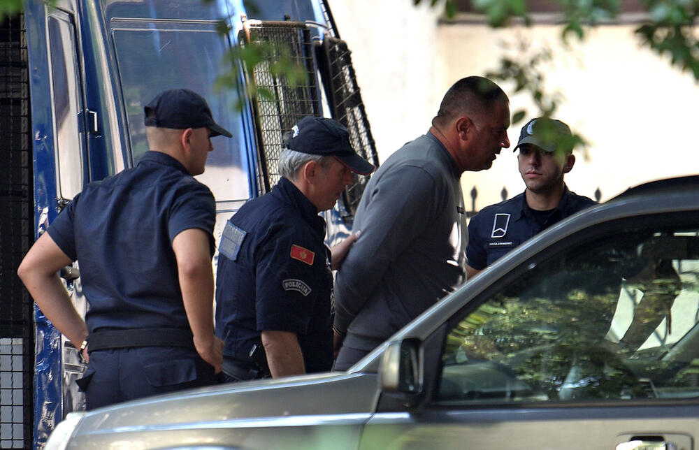 <p>SDT ih tereti da su oštetili državu za najmanje 18 miliona eura</p>