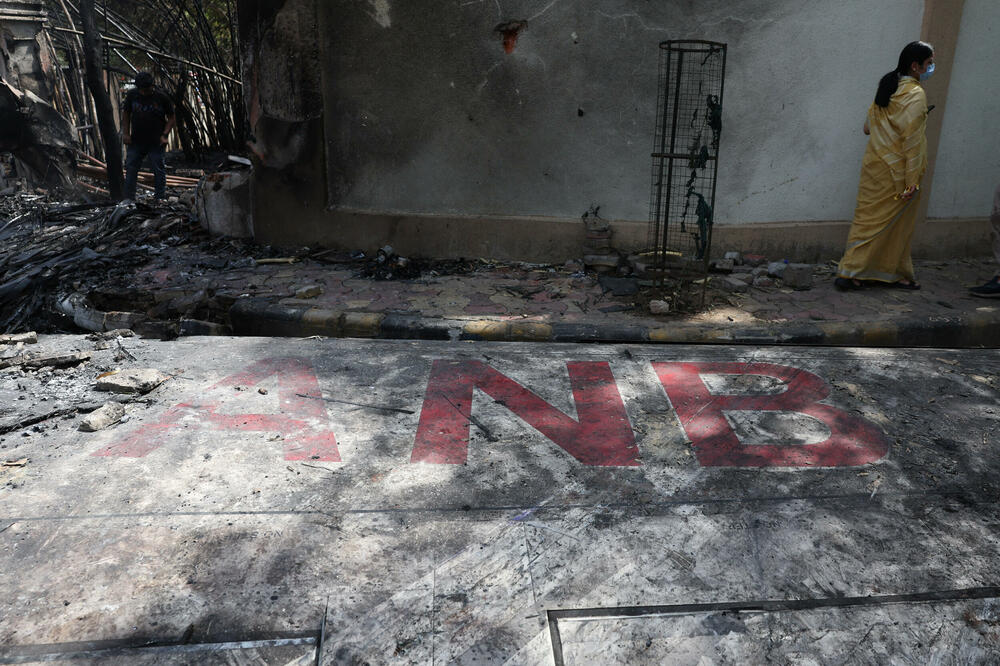 <p>Avio-kompanija je saopštila da je na letu bilo 230 putnika i 12 članova posade</p>