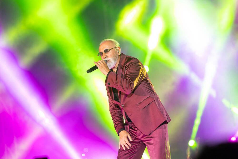 <p>Kompanija Voli je obilježila je trideset godina postojanja investicijom od dva miliona eura u svoje zaposlene: milion eura za jubilarne nagrade i još milion za privatno zdravstveno osiguranje.</p>