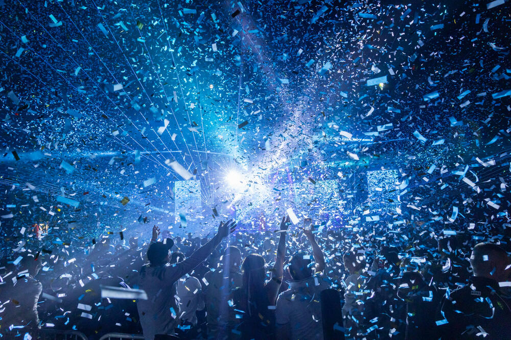 <p>Kompanija Voli je obilježila je trideset godina postojanja investicijom od dva miliona eura u svoje zaposlene: milion eura za jubilarne nagrade i još milion za privatno zdravstveno osiguranje.</p>