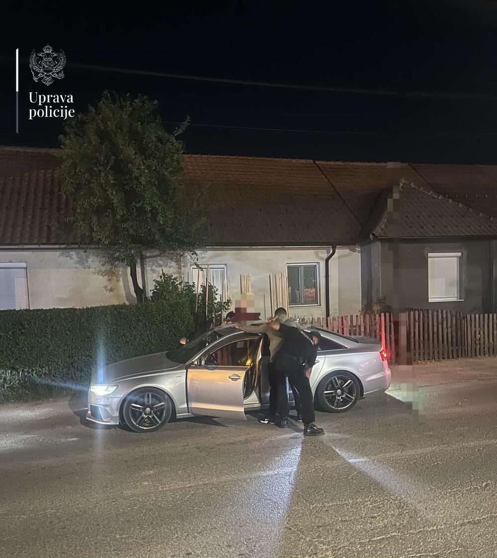 <p>Pronađene puške, municija, oduzeto devet vozila</p>