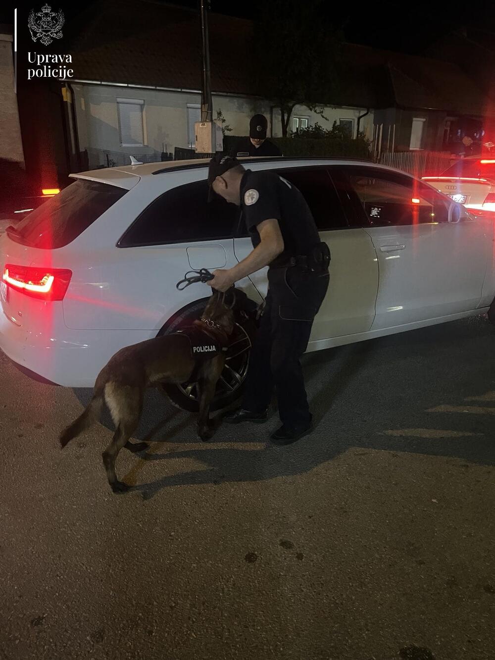 <p>Pronađene puške, municija, oduzeto devet vozila</p>