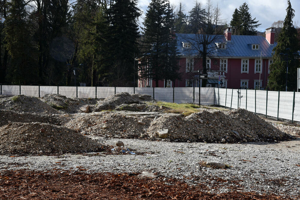 Nova Lokanda niče nakon pola vijeka: Gradilište krajem 2024., Foto: BORIS PEJOVIC