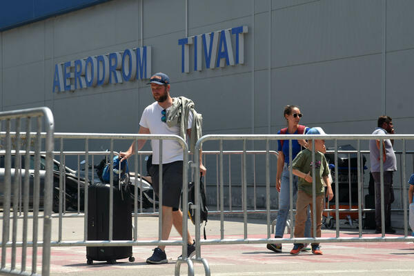 ACG: Putnici koji imaju let u petak da dođu ranije na podgorički i...