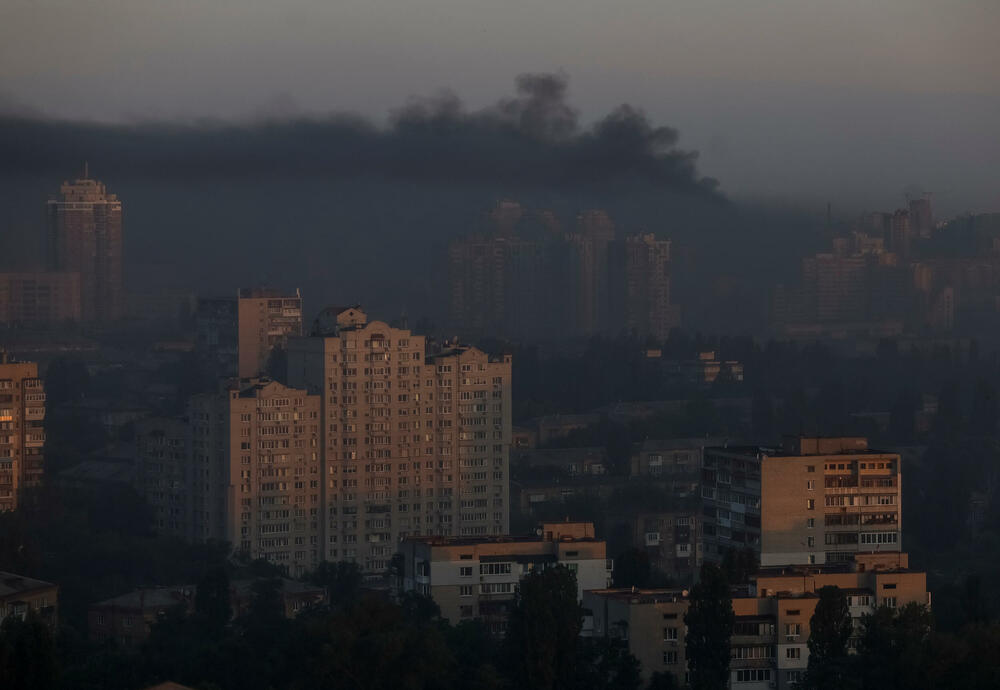 <p>U napadu su oštećene stambene zgrade, obrazovne ustanove i kritični objekti infrastrukture</p>