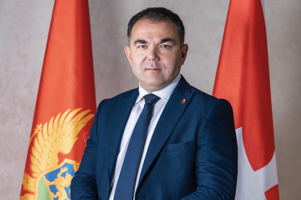 Župan Đurašković pohvalil gasilce za nadzor nad požari