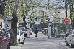 Dr Janjušević pomagao kolegama u cetinjskoj bolnici, ali do...