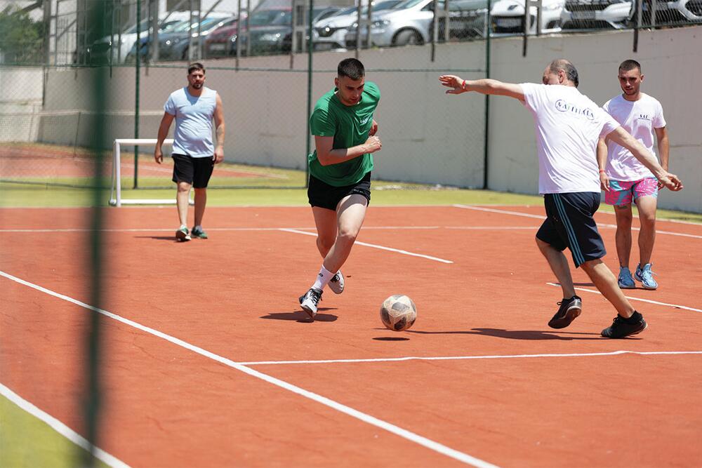 <p><strong>U dinamičnom ritmu poslovne godine NALL grupe, postoje momenti koji se iščekuju.</strong></p>  <p><strong>NALLIJADA je jedan od njih. </strong></p>