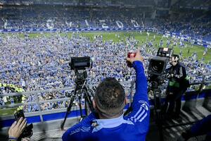 "Plavo-bijela" erupcija - Veljko Paunović i veteran Arsenala...