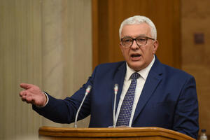 Mandić: Večeras će biti održani važni razgovori poslaničkih...