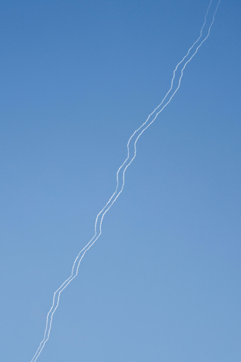 <p>Iranska državna medijska kuća SNN izvijestila je da je Iran ispalio "posljednju rundu raketa" prema Izraelu prije nego što je stupio na snagu prekid vatre, prenosi BBC</p>