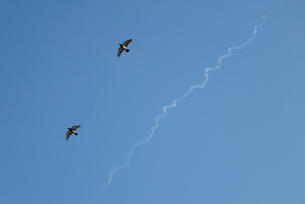 <p>Iranska državna medijska kuća SNN izvijestila je da je Iran ispalio "posljednju rundu raketa" prema Izraelu prije nego što je stupio na snagu prekid vatre, prenosi BBC</p>