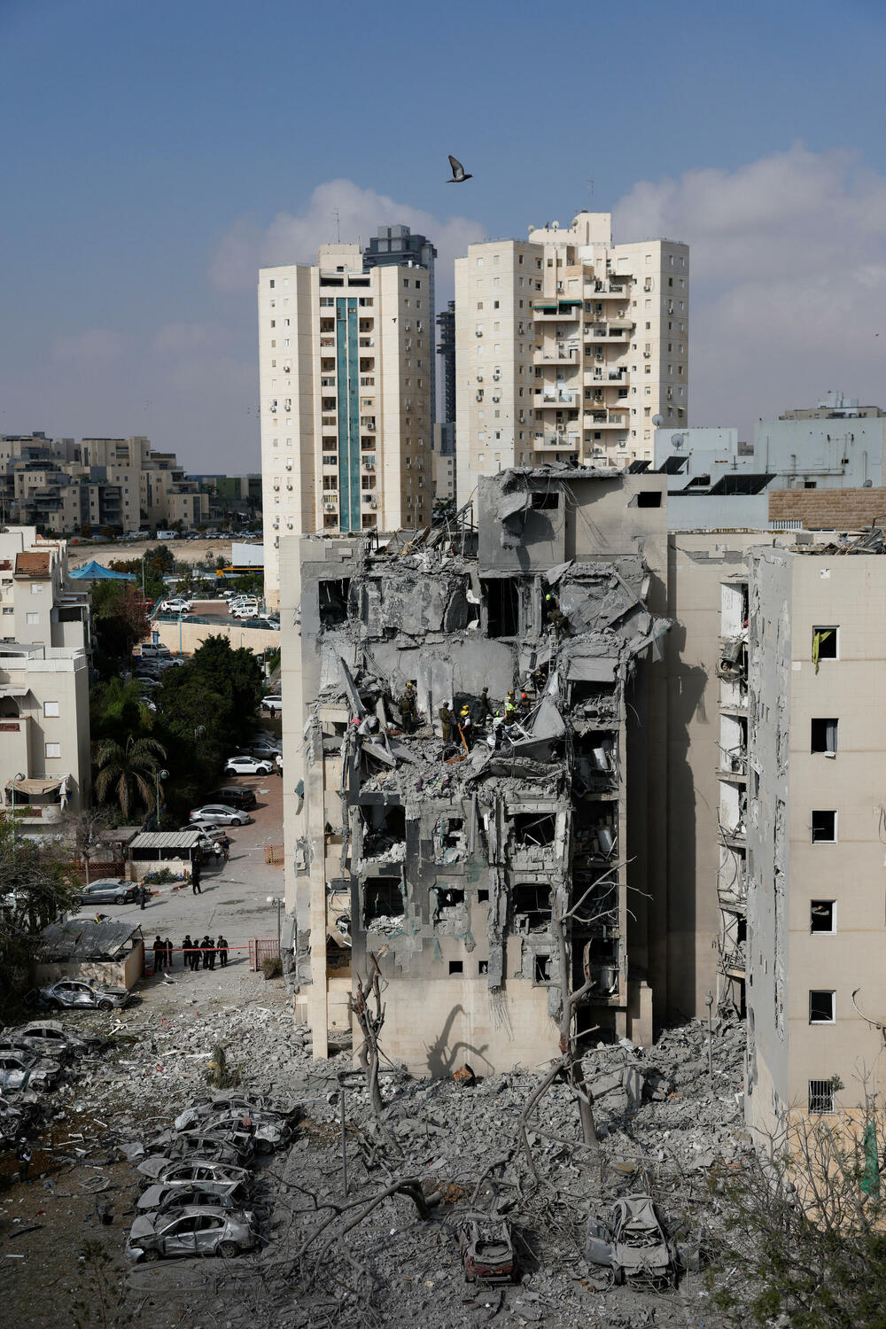 <p>Iranska državna medijska kuća SNN izvijestila je da je Iran ispalio "posljednju rundu raketa" prema Izraelu prije nego što je stupio na snagu prekid vatre, prenosi BBC</p>