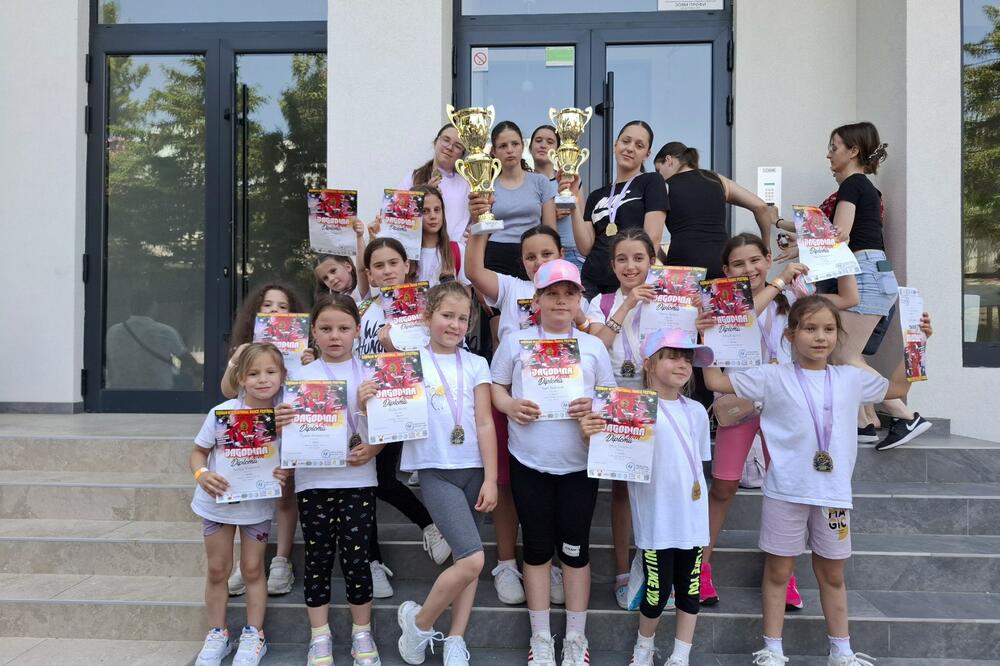 Nagrađene plesačice, Foto: Privatna arhiva