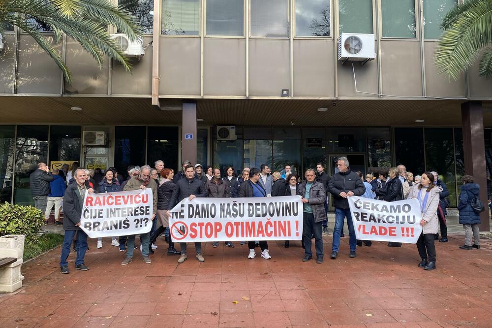 Sa ranijeg protesta stanovnika Bjeliša, Foto: Marija Pešić