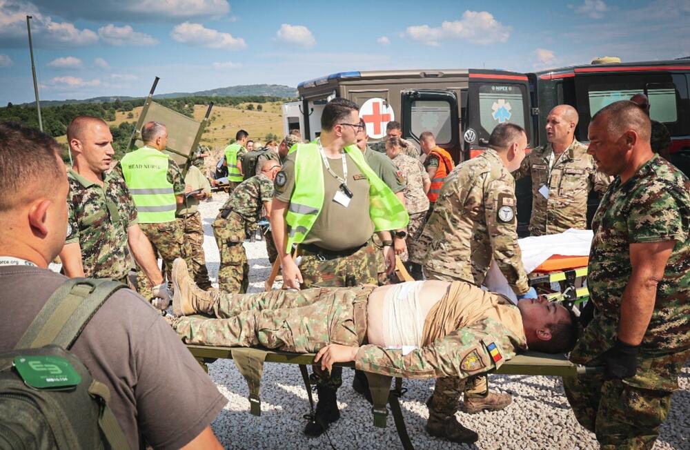 <p>„Vježba je okupila oko 700 pripadnika oružanih snaga iz Crne Gore, Azerbejdžana, Bosne i Hercegovine, Grčke, Italije, Mađarske, Rumunije, Sjeverne Makedonije, SAD-a, Ujedinjenog Kraljevstva i države domaćina“, kaže se u saopštenju</p>