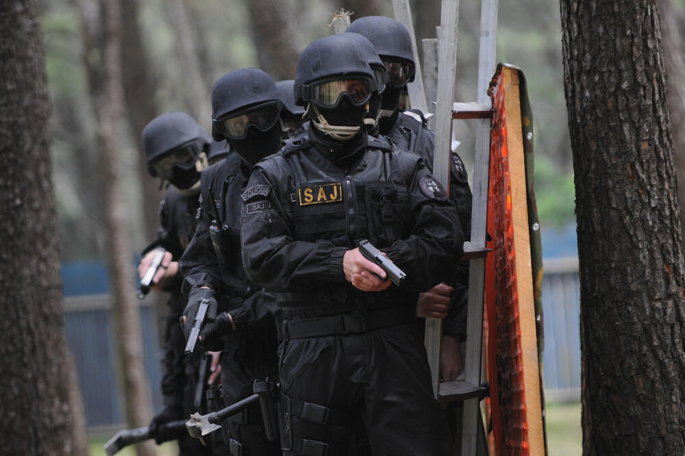 Od 2015. do 2019. bila je mlađa policijska inspektorka u Specijalnoj jedinici policije (Arhiva/Ilustracija), Foto: Savo Prelevic