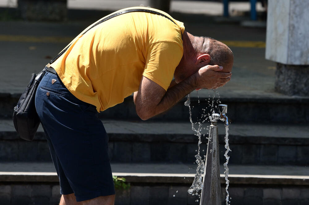 Ljekari savjetuju hidriranje i kad ne osjećate žeđ (ilustracija, arhiva), Foto: BORIS PEJOVIC