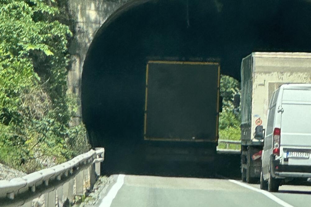 Preticanje preko pune linije, u tunelu..., Foto: Dragana Šćepanović